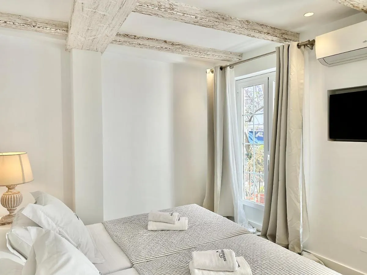 公寓 Old Town Modern Flat, 4 Minutes From Beach - Eaw Homes 马尔韦利亚