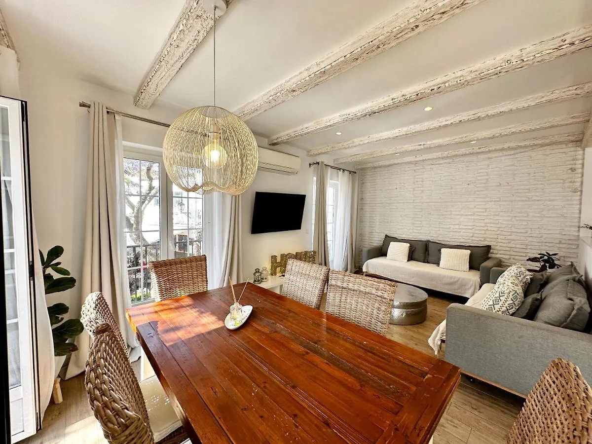 Old Town Modern Flat, 4 Minutes From Beach - Eaw Homes 马尔韦利亚 西班牙