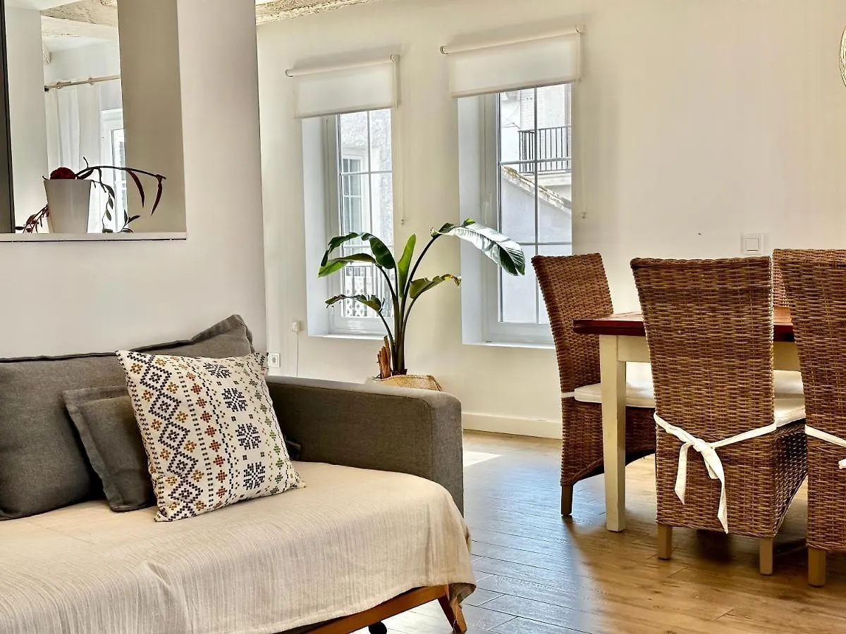 Old Town Modern Flat, 4 Minutes From Beach - Eaw Homes Marbella